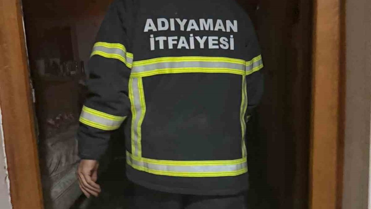 Adıyaman Karahöyük'te Ev Yangını İtfaiyenin Erken Müdahalesiyle Söndürüldü
