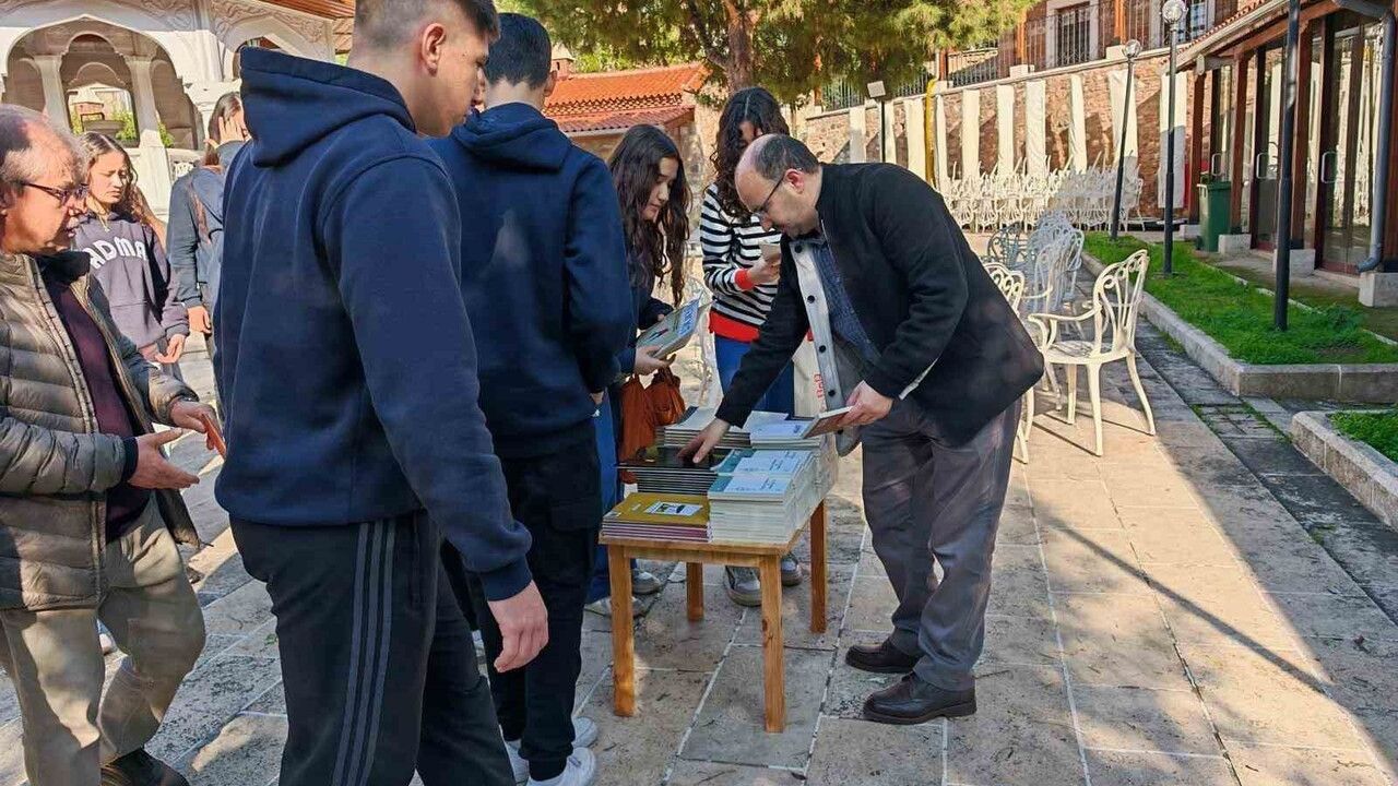 Adnan Menderes Anadolu Lisesi öğrencileri Nasuh Paşa Külliyesi'nde ÇEDES programında buluştu