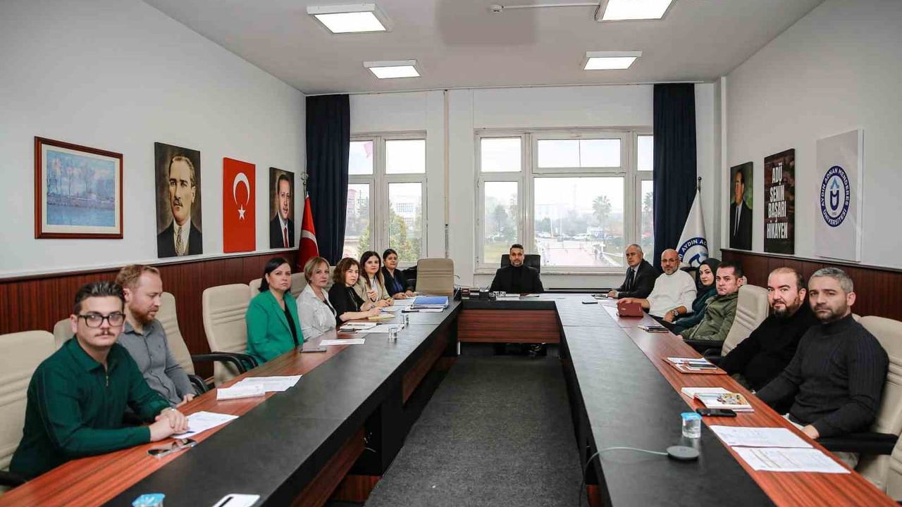 ADÜ'de İş Sağlığı ve Güvenliği Kurulu Toplantısı: Yerleşkelerde Risk Azaltma ve Acil Durum Hazırlığı Görüşüldü