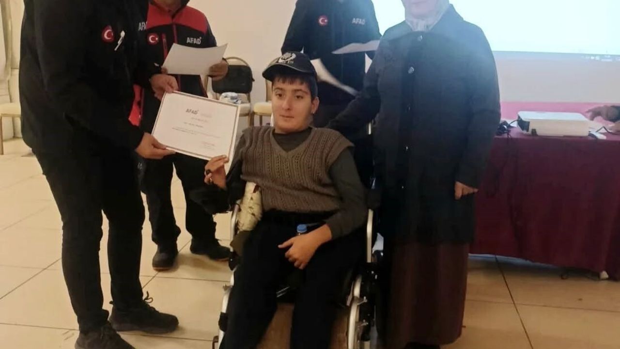AFAD ve Kızılay’dan Aydın’daki engelli sporculara ilk yardım ve afet farkındalık eğitimi