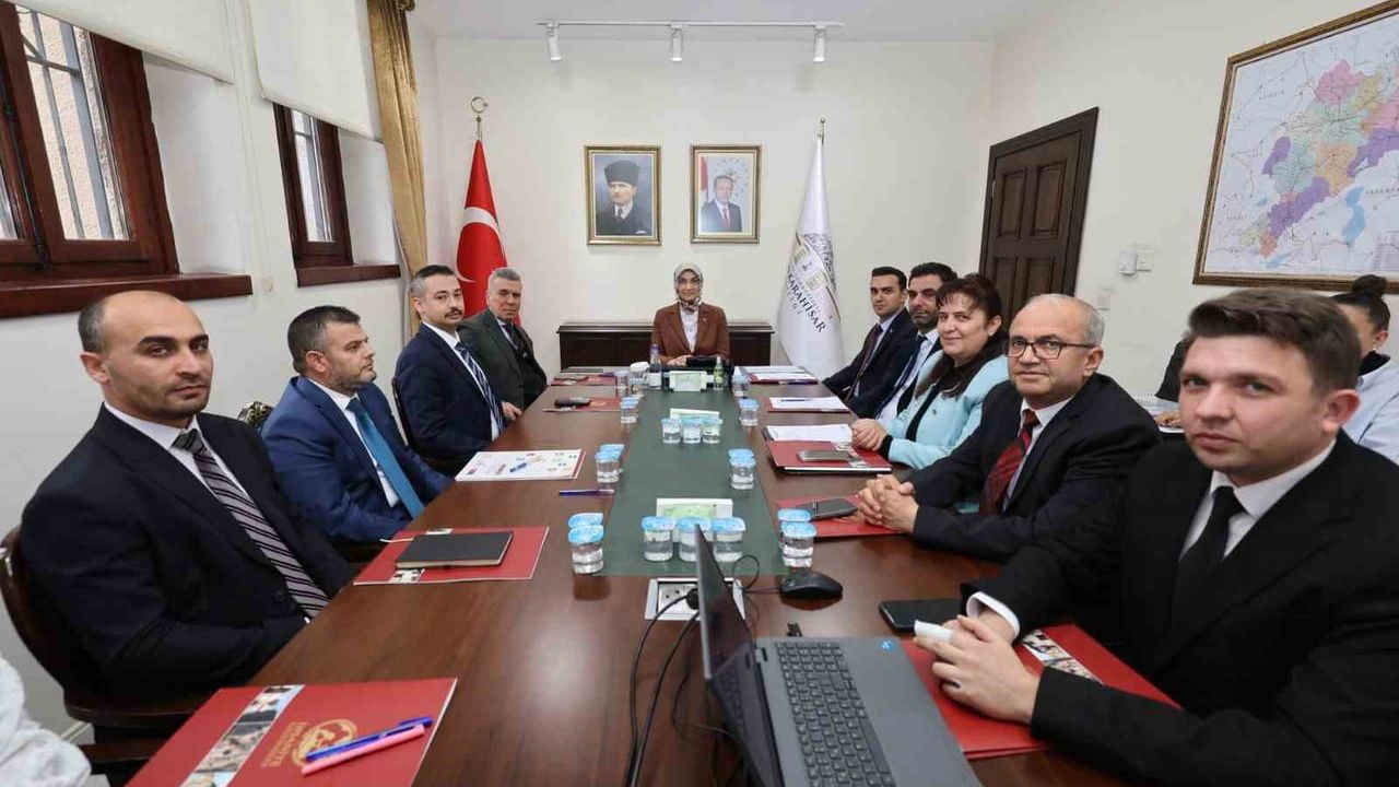 Afyonkarahisar'da Frig Vadisi ve Sultandağı'ndaki tarihi yapılara hibe desteği için proje toplantısı