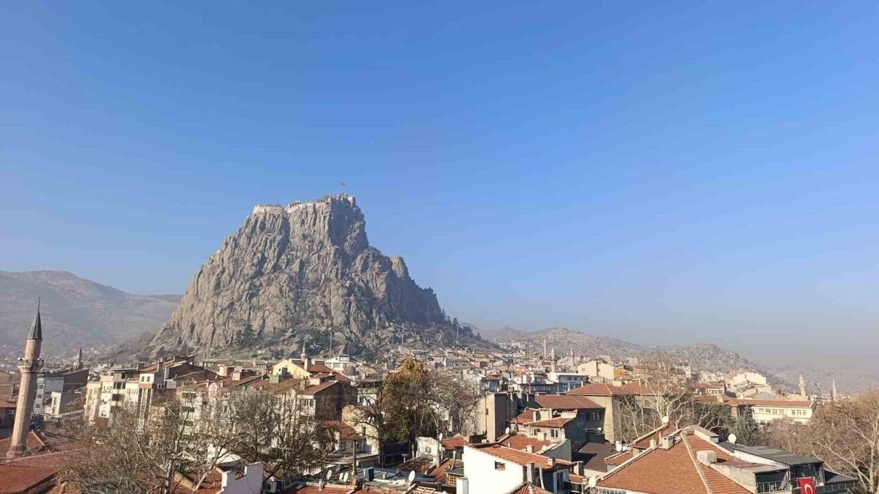 Afyonkarahisar'da hafta sonu yağış ve sıcaklık artışı bekleniyor