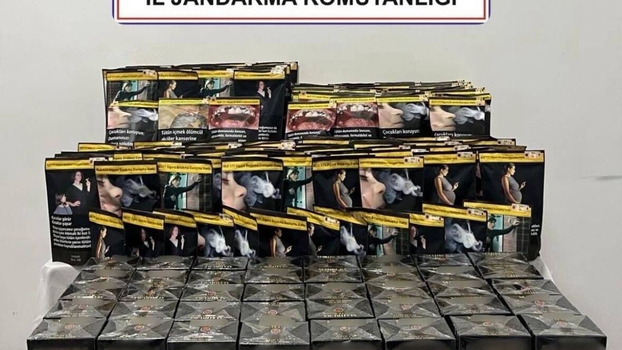 Afyonkarahisar'da jandarma kaçak çay ve tütün ele geçirdi