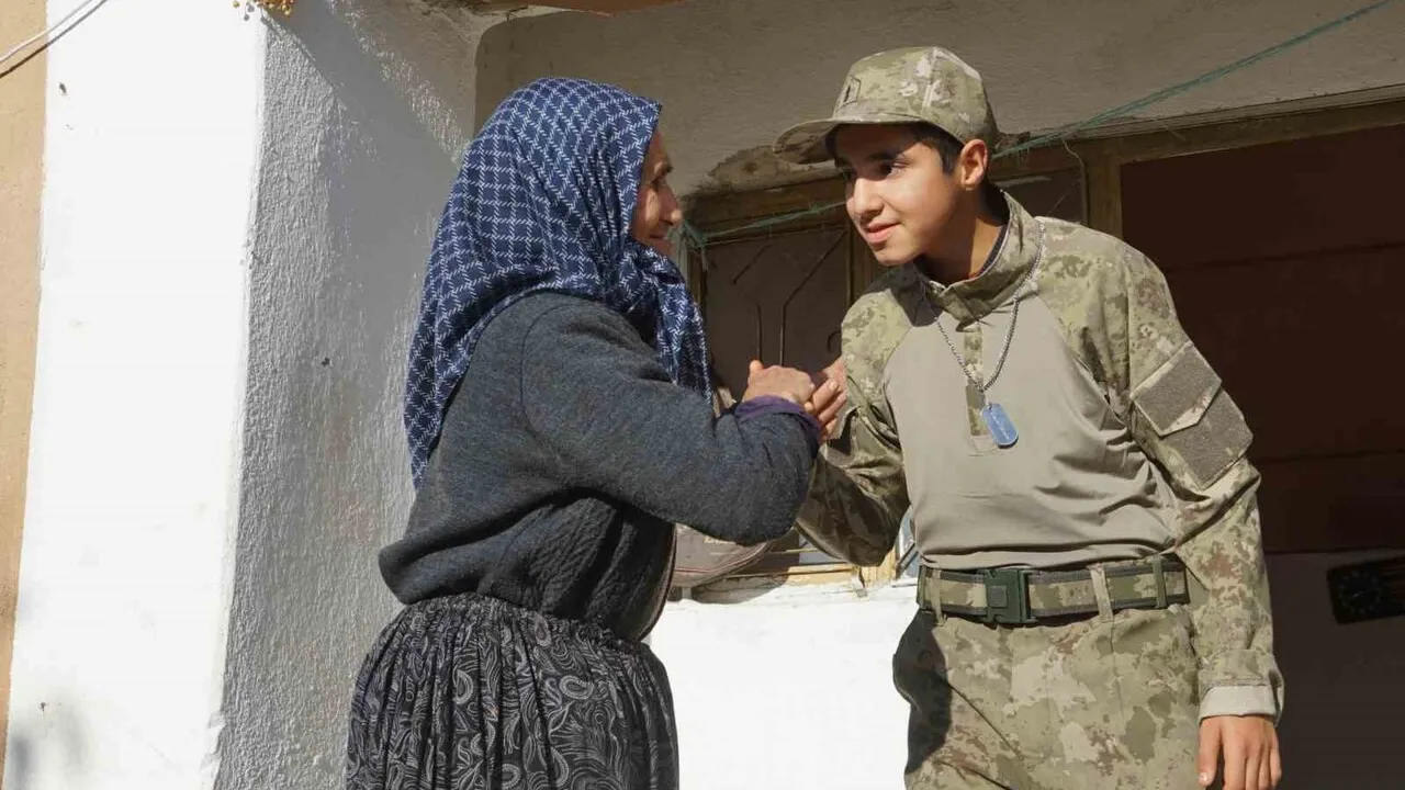 Afyonkarahisar'da otizmli Cafer Çelik'in asker olma hayali gerçekleştirildi