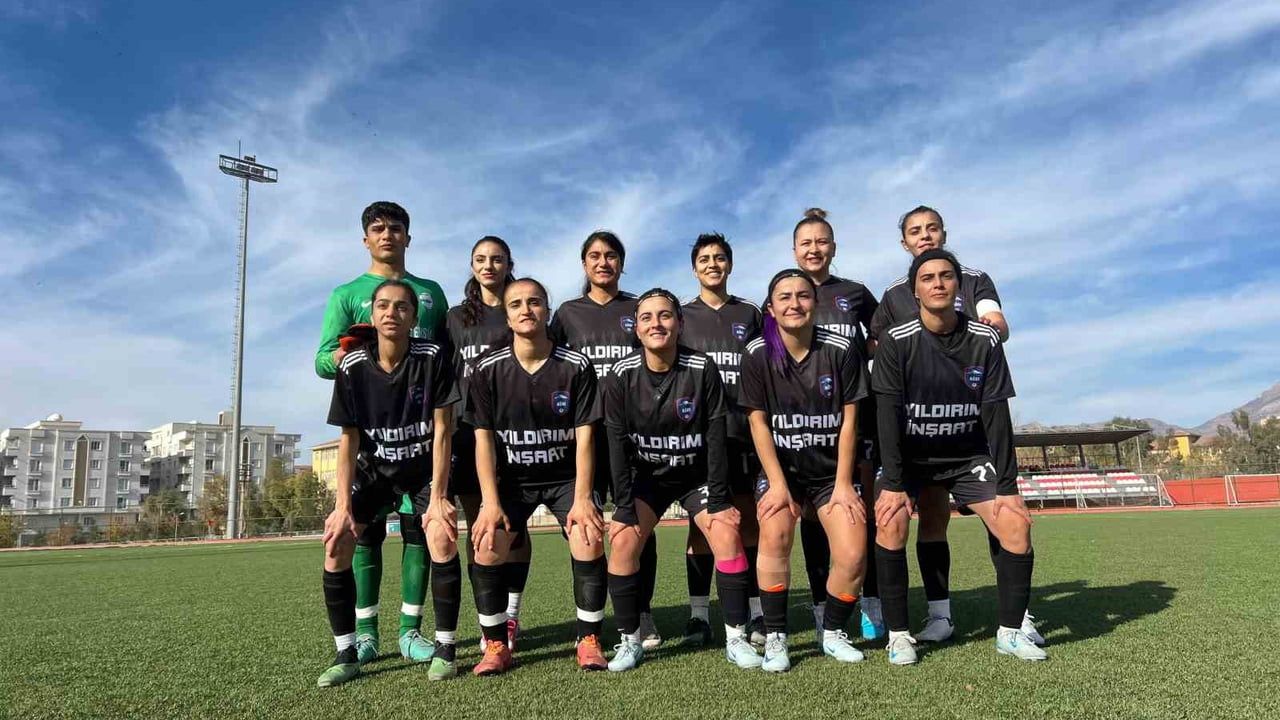 Ağrı Kadın Futbol Takımı, Silopi deplasmanından 3-2 galibiyetle döndü