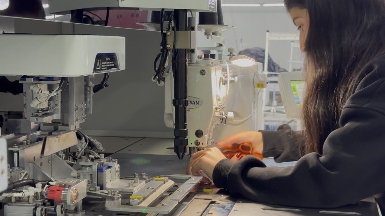 Ağrı Tekstilkent'te ADR Baran Tekstil Fabrikası: Kadın İstihdamına Odaklı Yatırım Bölge Ekonomisini Canlandırıyor