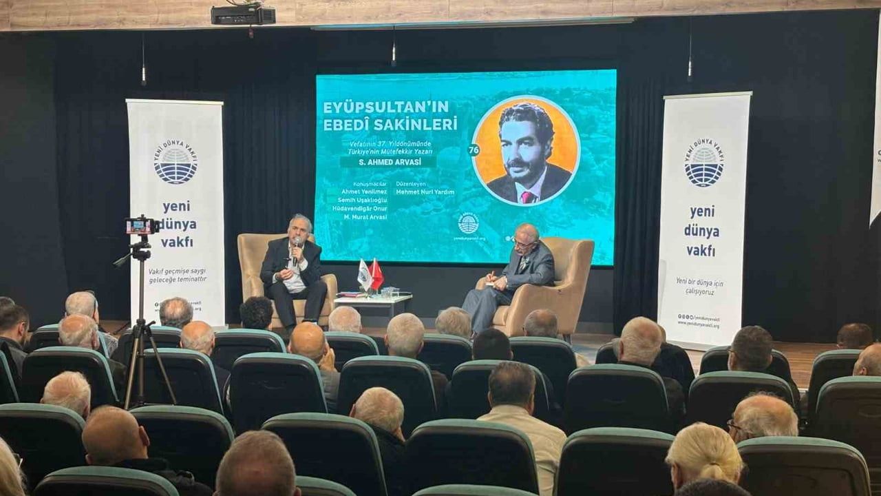 Ahmet Arvasi, Eyüpsultan'da Yeni Dünya Vakfı'nda anıldı
