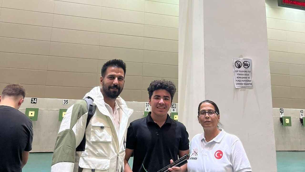 Ahmet Oğuz Sayar U16 Tabanca Türkiye Şampiyonu — Milli Takımda