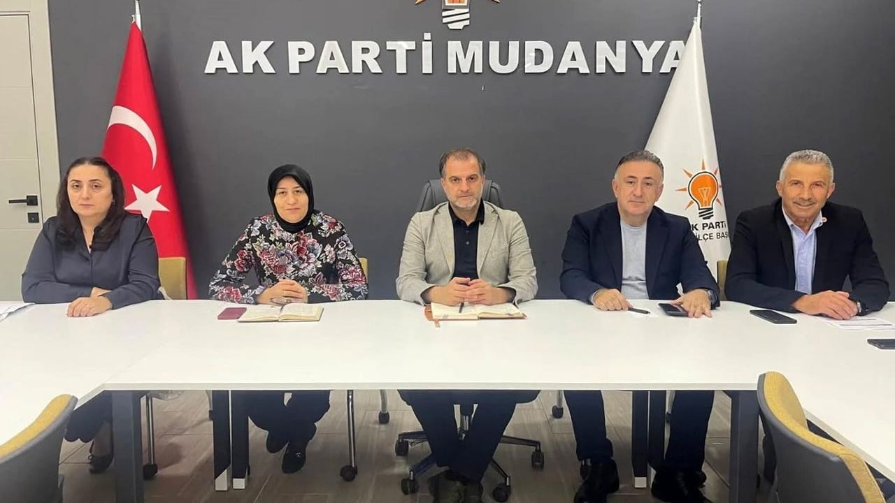 AK Parti'den Mudanya Belediyesi’nin taşınmaz satış ilanına tepki
