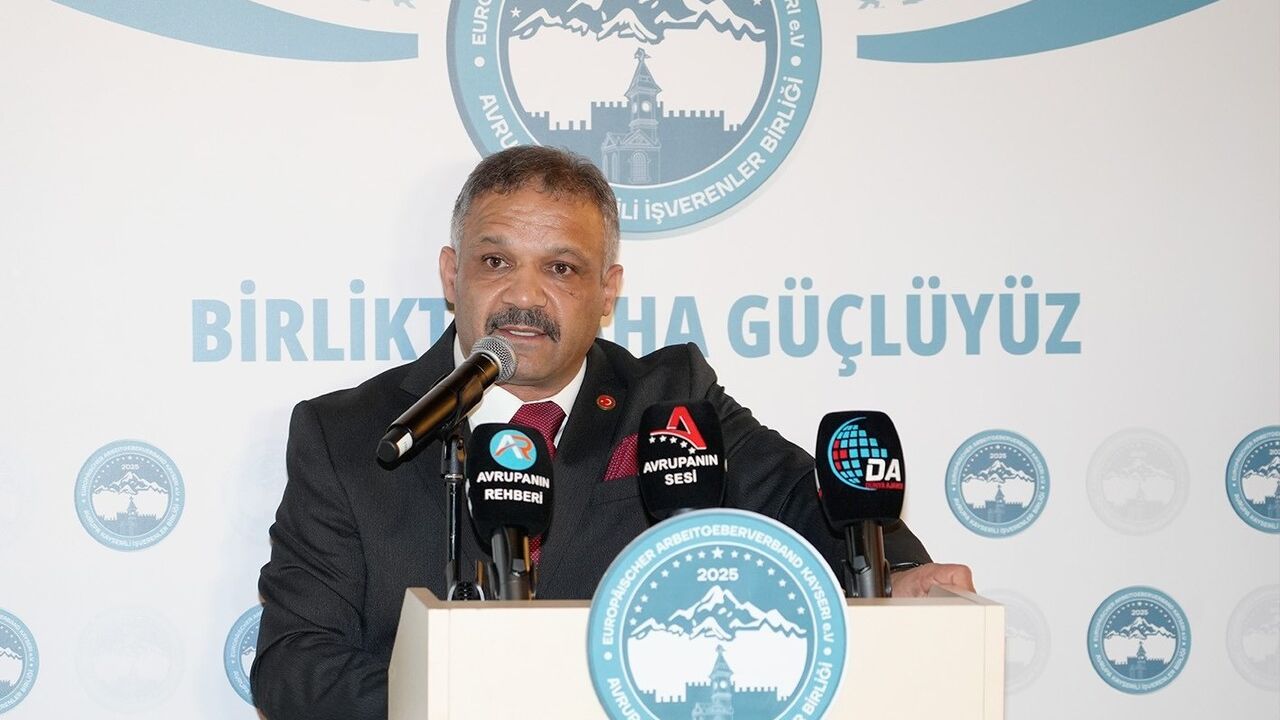 AKİB'de Ali Hızar yeniden başkan seçildi; oyların tamamını aldı