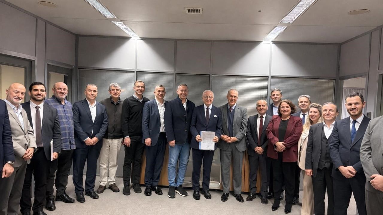 Aksa Doğalgaz, AGDAŞ’ı Bünyesine Kattı: Şebeke 72.500 km, Abone Sayısı 8,3 Milyon