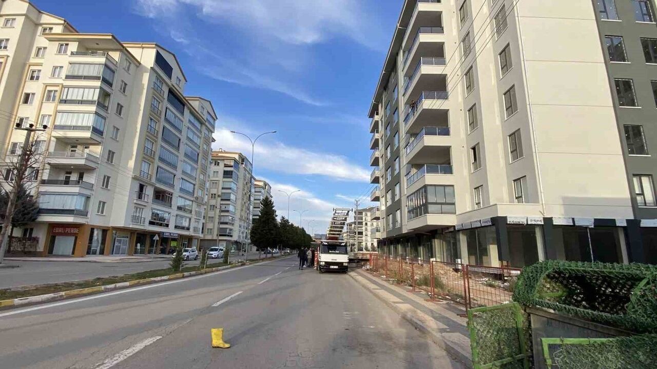 Aksaray'da nakliye şirketinin yolda aldığı 'sarı çizme' önlemi