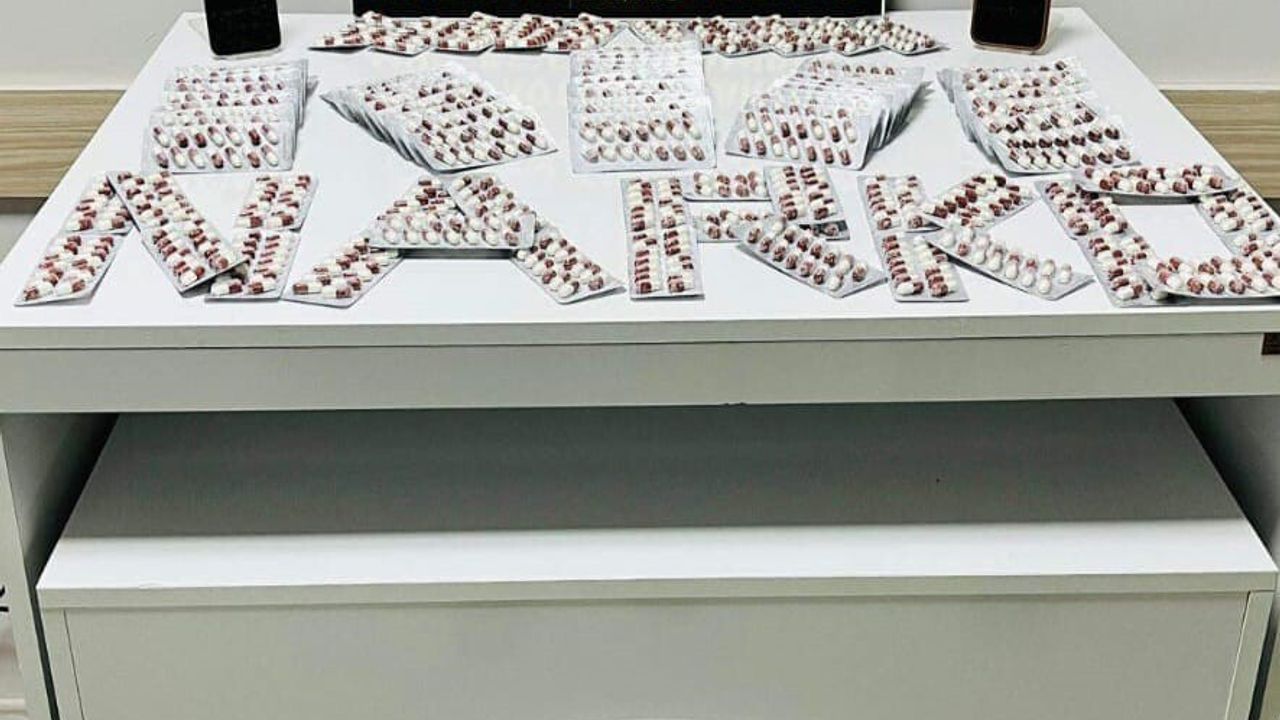 Akşehir’de uyuşturucu operasyonu: 1 tutuklama, bin 400 adet sentetik ecza ele geçirildi