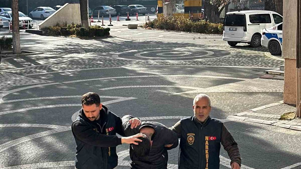 Akşehir'de uyuşturucu operasyonu: 134 hap ve 12 bin TL ele geçirildi, 1 kişi tutuklandı