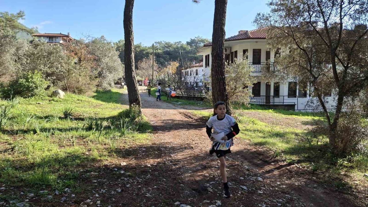 Akyaka ev sahipliğinde U14 Türkiye Oryantiring Şampiyonası başladı
