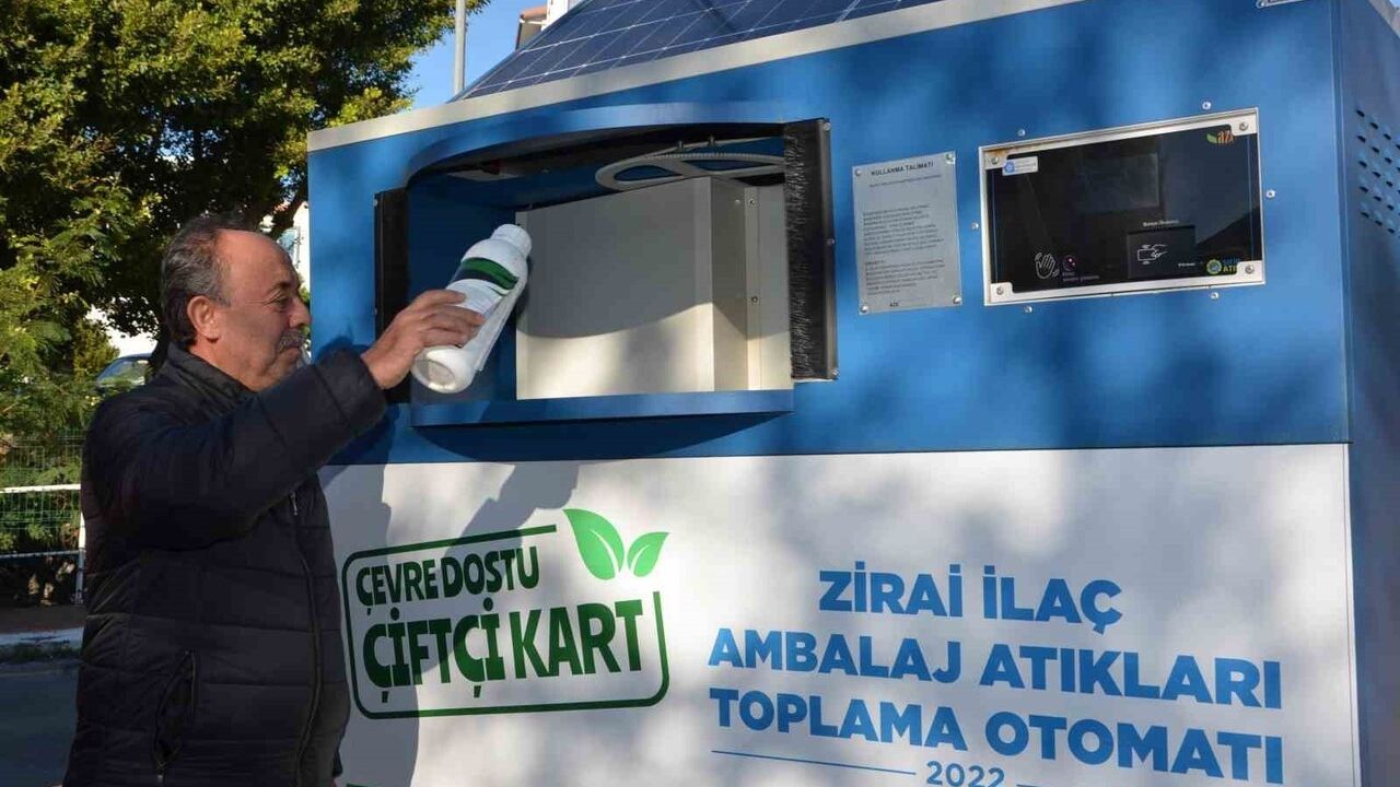 Alanya'da Çevre Dostu Çiftçi Kart Projesi Üreticilere Tanıtıldı