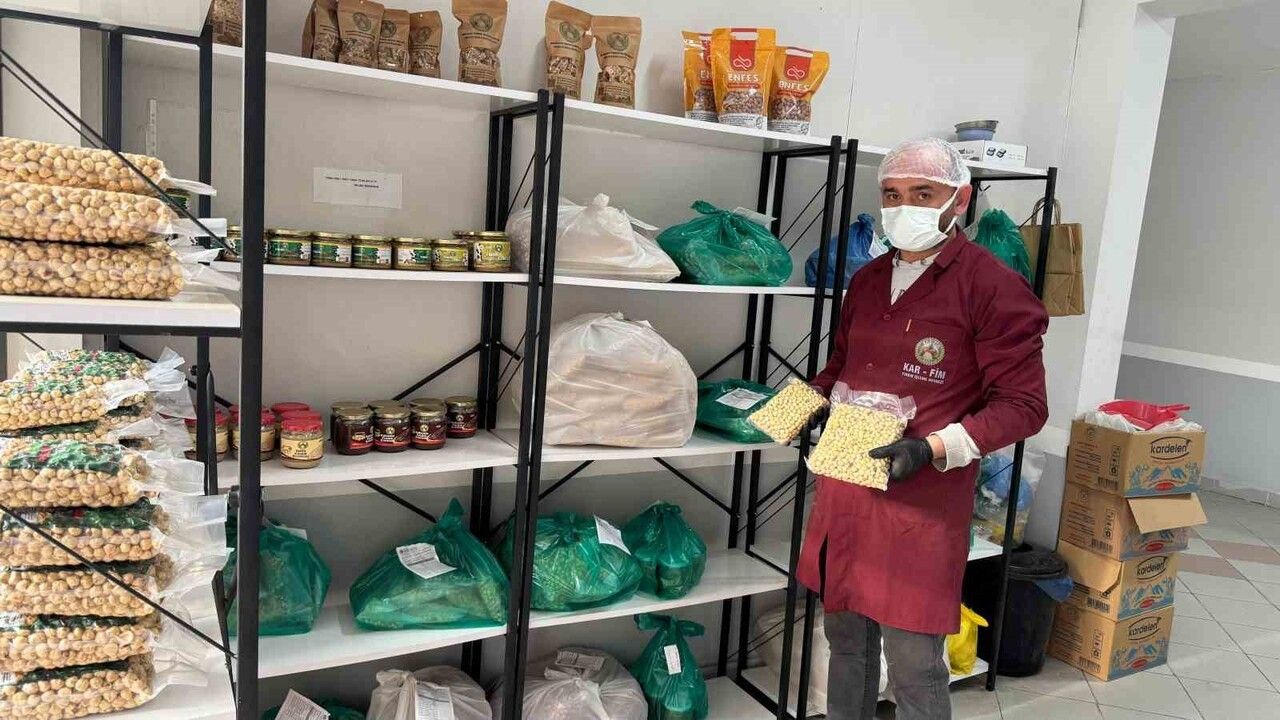 Alaplı'da fındık kavurma tesislerine yoğun talep: Üreticiler modern hizmeti tercih ediyor