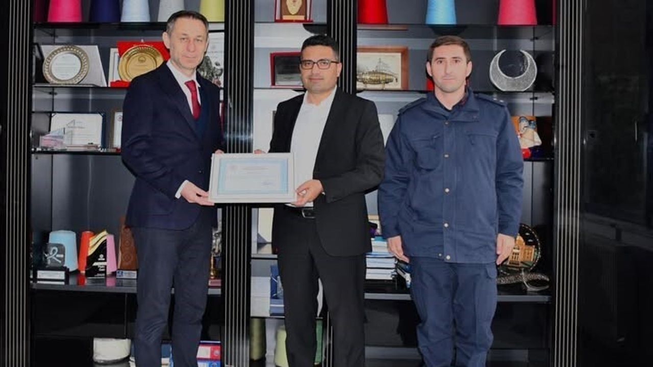 Alaplı'da Genel Müdür Bahadır Aksoy'tan Jandarma'ya Araç Bağışı