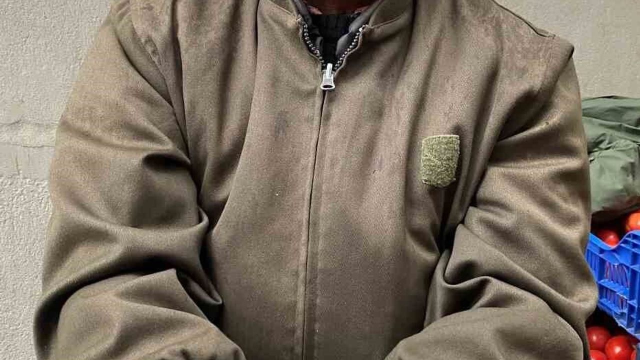 Alaşehir'de iğde ağaçlarının sayısı azalıyor: Geleneksel üretim, sağlık faydaları ve pazar fiyatları