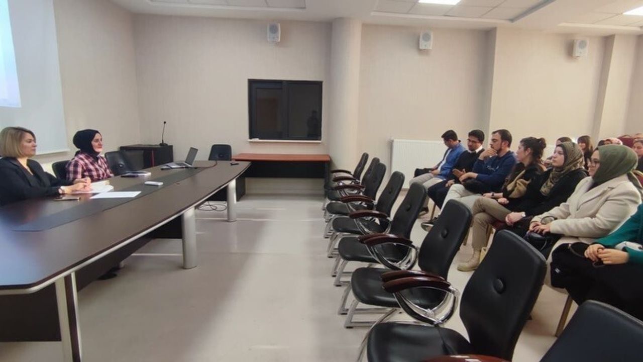 Altıntaş’ta 8. sınıf öğrencilerinin akademik başarısını artırma planları görüşüldü