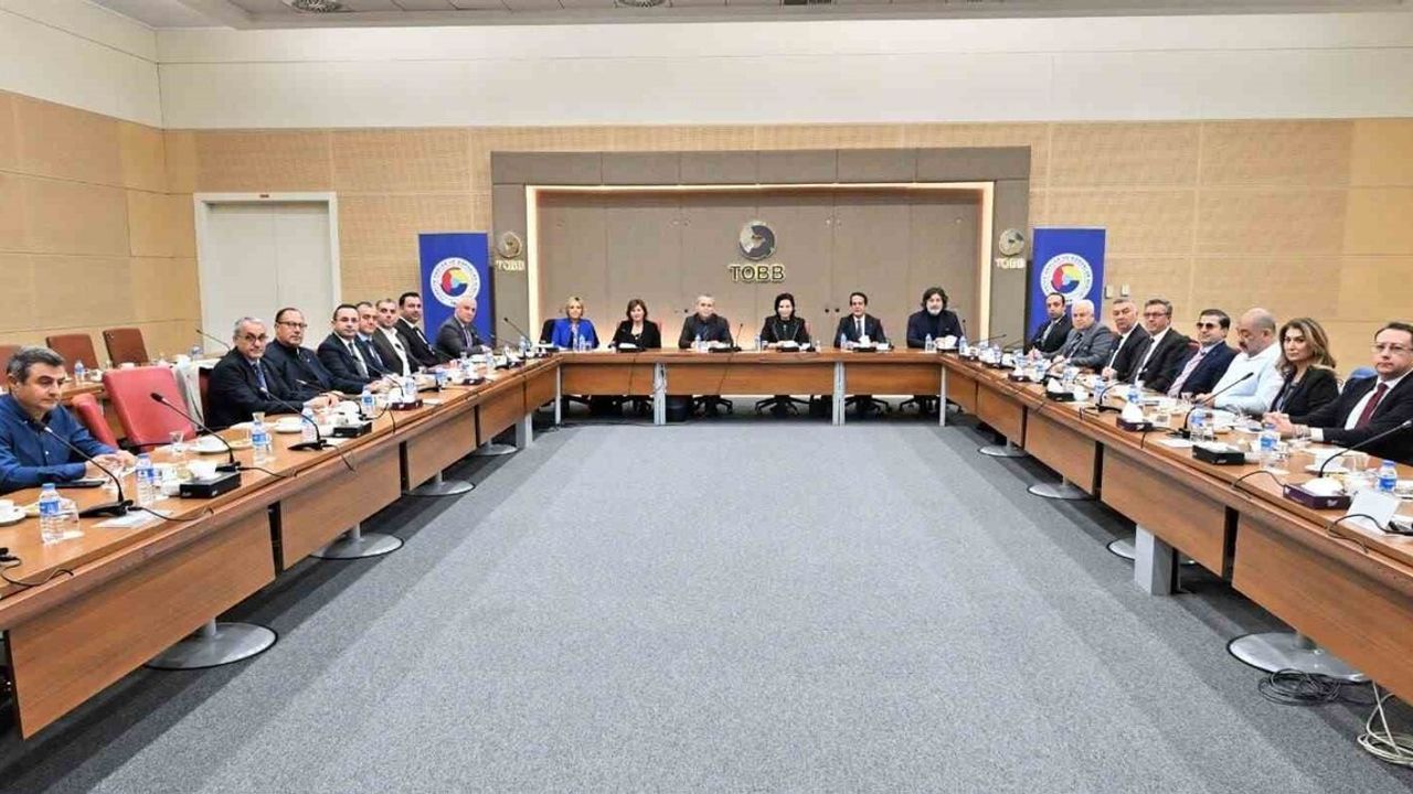 ALTSO Başkanı Eray Erdem: Otellerde can güvenliği önceliğimiz, yangına dayanıklı kapılar için ek süre talebi