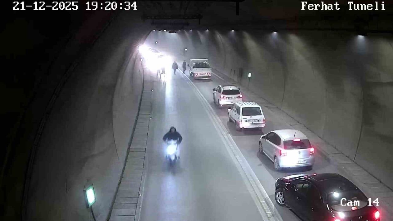 Amasya'da tünelde takla atan motosikletin sürücüsü kısa süre sonra yoluna devam etti