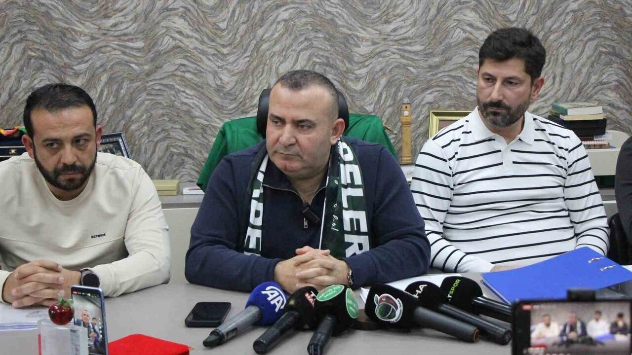 Amasyaspor yönetimi genel kurula gitme kararı aldı; Başkan Şükrü Derici istifa sinyali