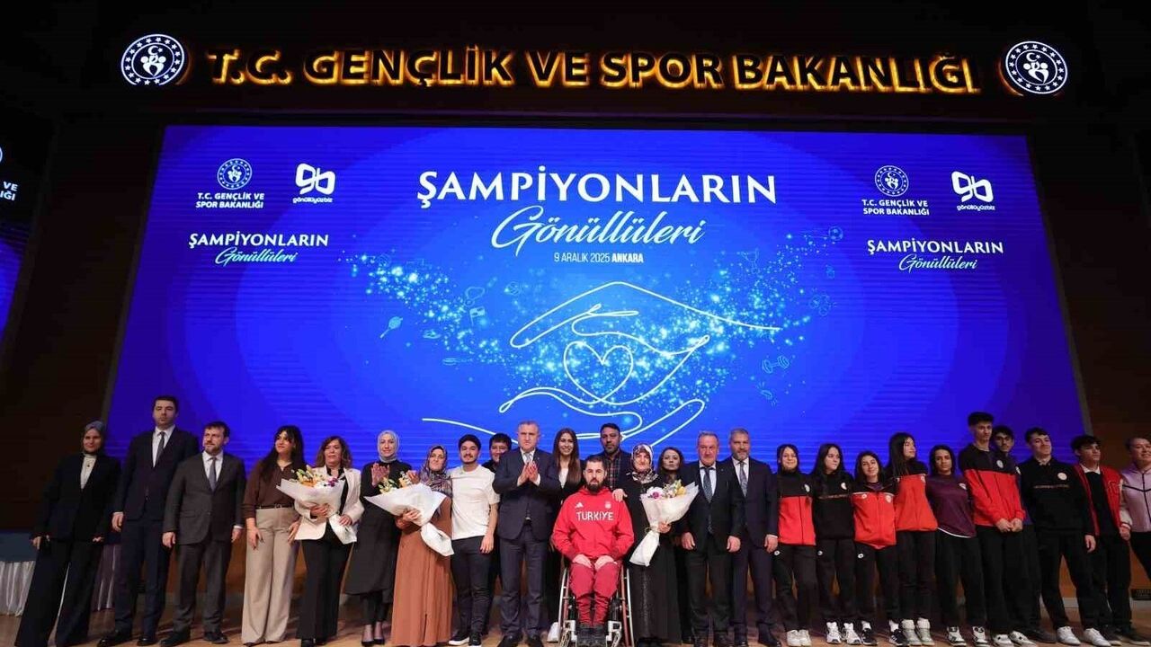 Anadolu Üniversitesi ile Gençlik ve Spor Bakanlığı Arasında Stratejik İş Birliği Protokolü İmzalandı