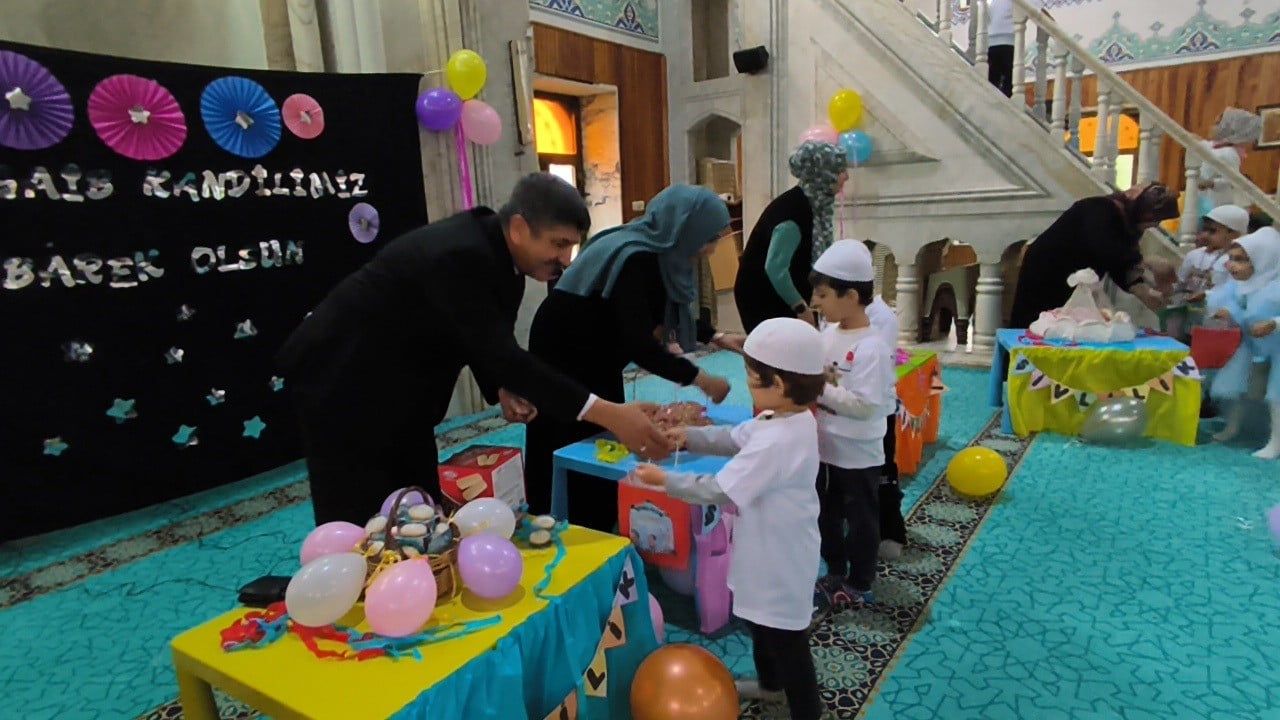 Anamur’da Şivlilik Geleneği Regaib Kandili’nde Miniklerle Yaşatıldı