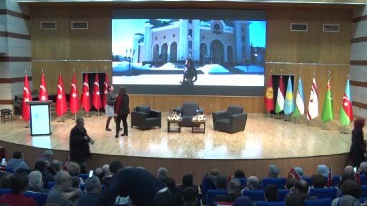 Ankara'da 'Dünya Türk Dili Ailesi Günü' paneli: Ortaylı, Ercilasun, Öksüz ve Halaçoğlu konuştu