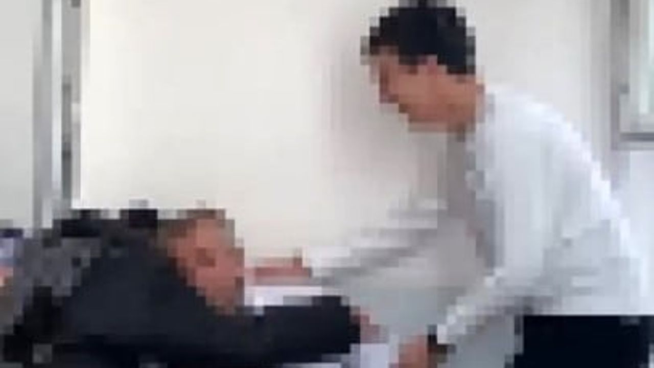 Ankara'da Kocatepe Mimar Kemal Anadolu Lisesi'nde öğretmenle alay videolarına disiplin cezası