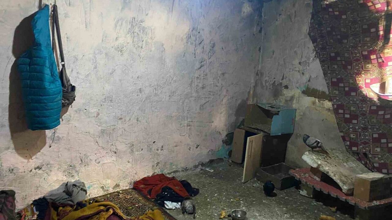 Ankara'da kümeste yaşamaya mahkum edilen üç kardeş kurtarıldı