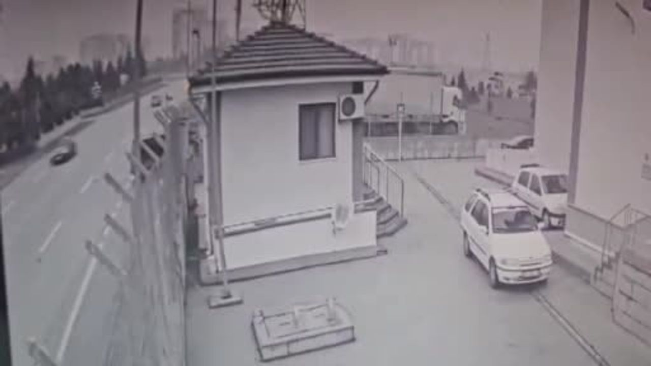 Ankara'da uyuşturucu yüklü tıra operasyon: 3 kilo 850 gram kokain ve 73.476 ecstasy hap ele geçirildi