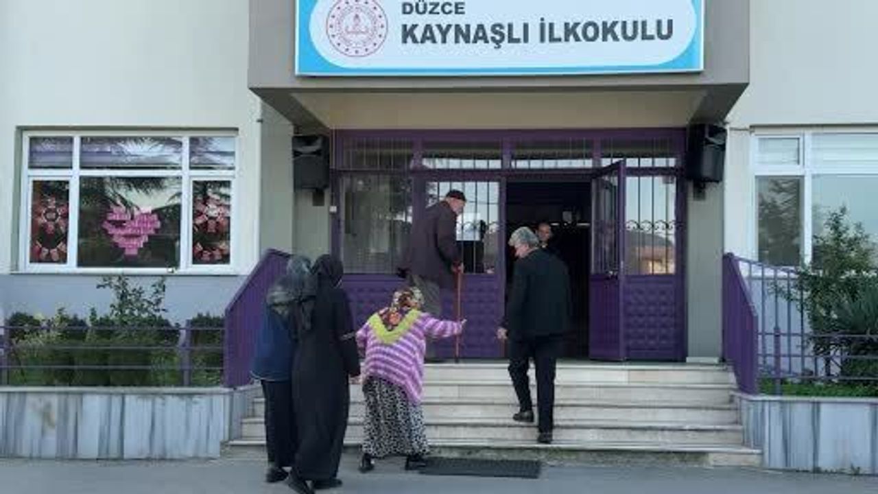 Ankara'dan Sabri Öğretmen'e Duygusal Mektuplar: Keçiören'den Düzce'ye Gönül Köprüsü