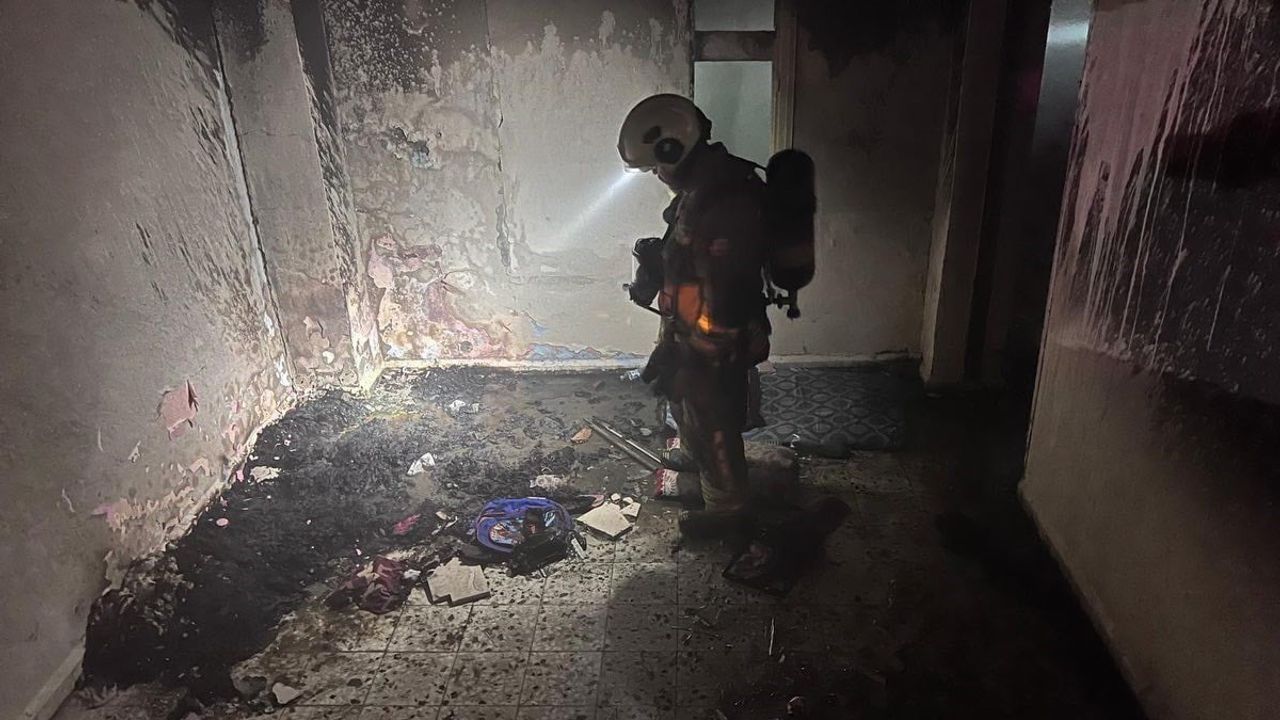 Antakya'da metruk binada çıkan yangın itfaiyenin hızlı müdahalesiyle kontrol altına alındı