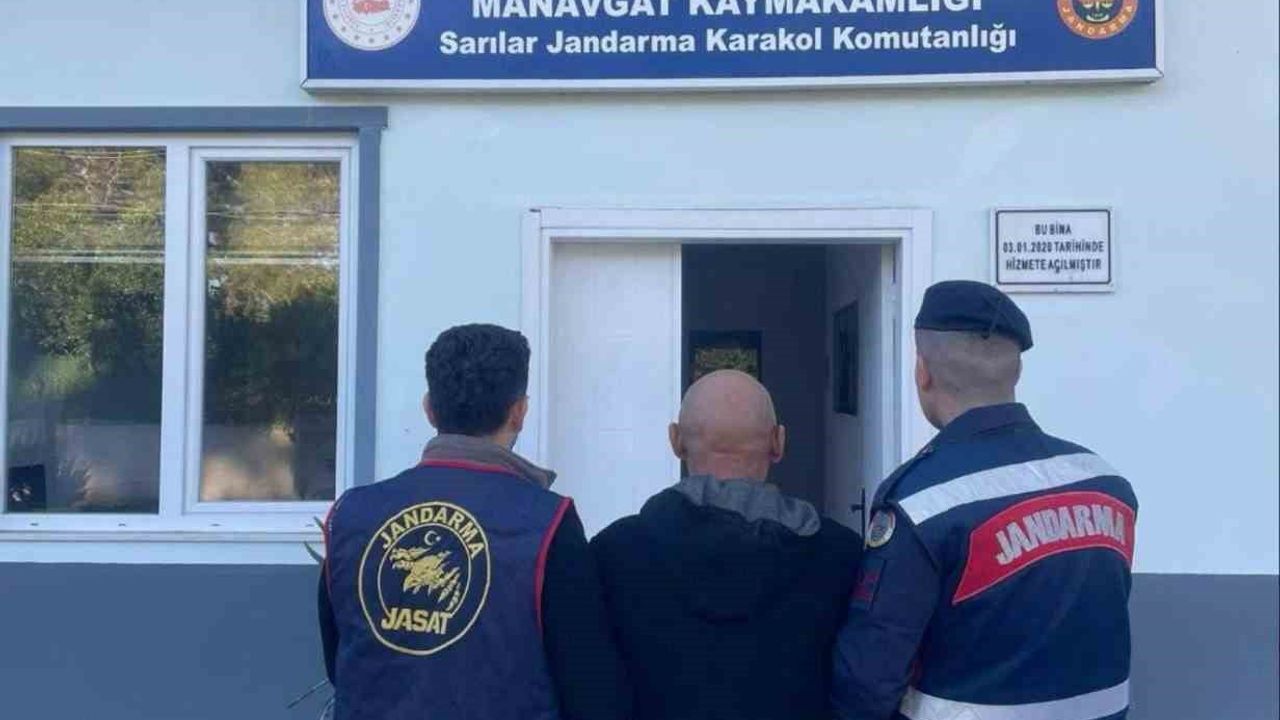 Antalya'da JASAT Operasyonları: Son 72 Saatte 189 Aranan Şüpheli Yakalandı