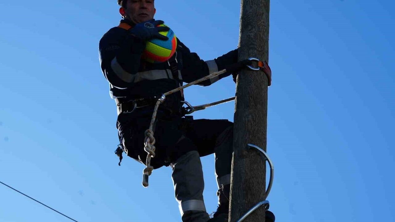 Aras EDAŞ, Doğu Anadolu’da Saha Ekiplerini Zorlu Kışa Hazırlıyor