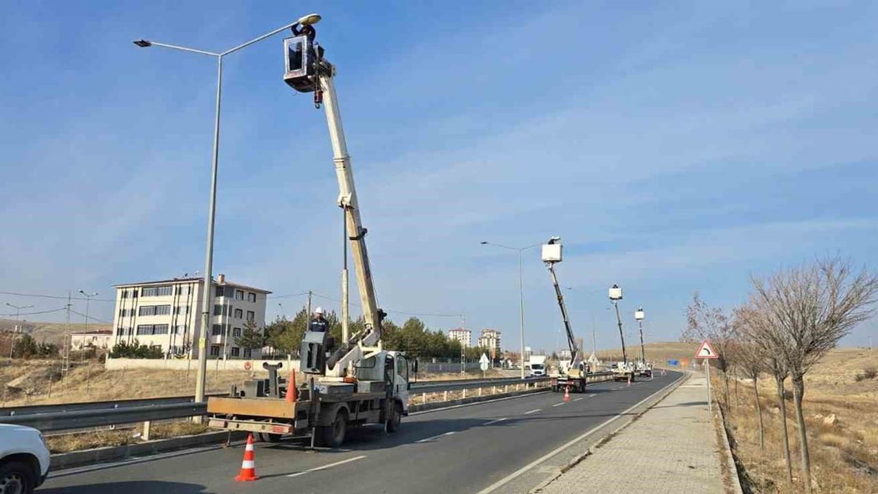 Aras Elektrik, Bayburt’ta LED Aydınlatma Yenilemesiyle Enerji Verimliliğini Artırıyor