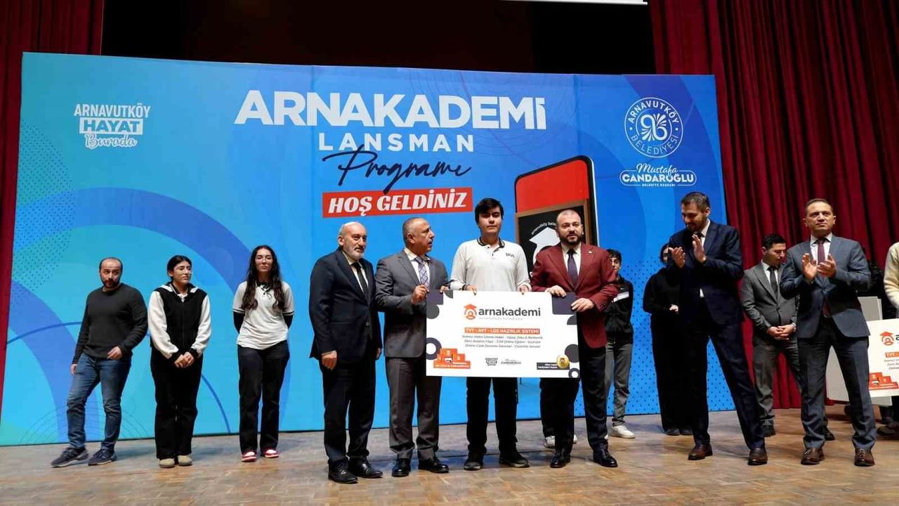 ArnAkademi Arnavutköy'de: LGS ve YKS Hazırlığı İçin Ücretsiz Dijital Destek