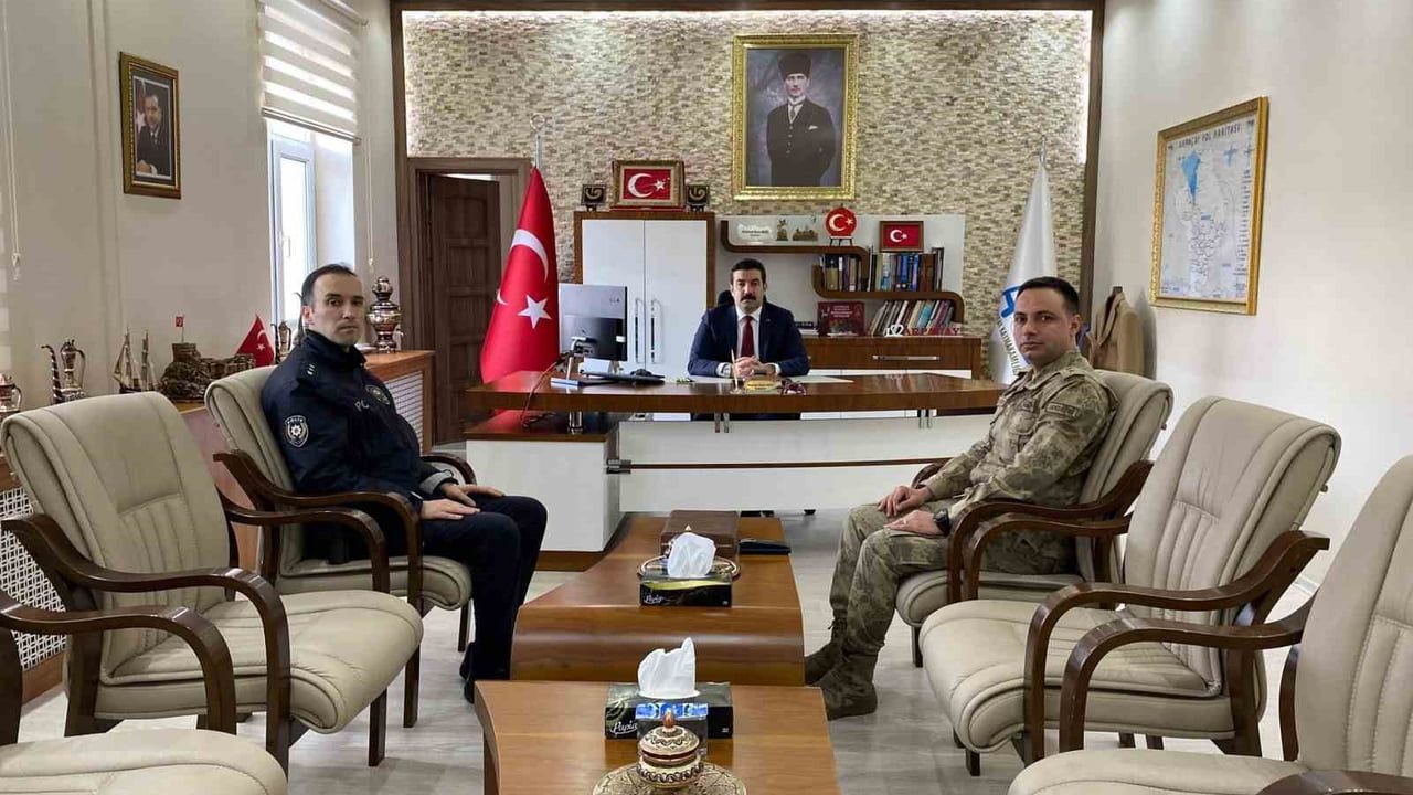 Arpaçay'da huzur ve güven toplantısı yapıldı — Kaymakam Muhammed Burak Akköz başkanlığında asayiş değerlendirmesi