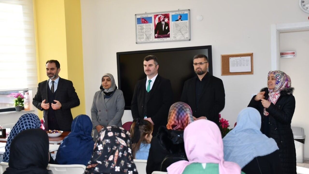 Arslanbey Özel Öğrencileri Kütahya’da manevi ve kültürel mekanları gezdi