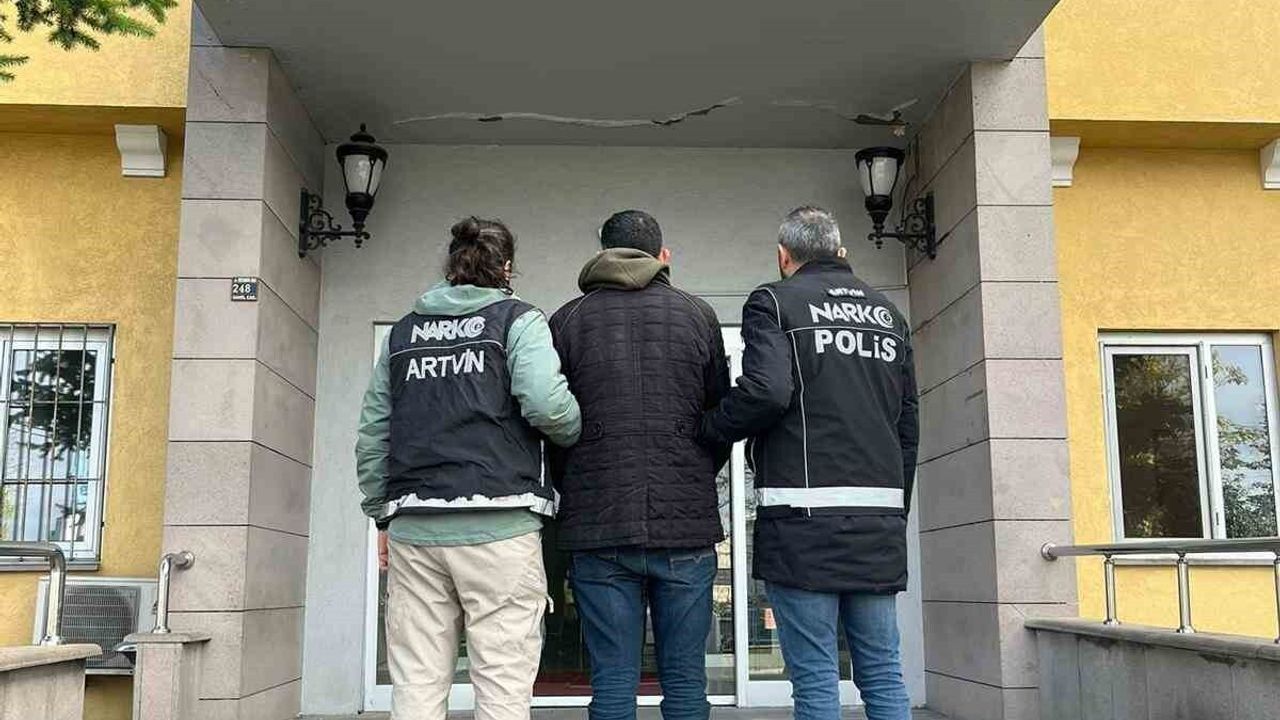 Artvin'de narkotik operasyonu: 147,70 gram kokain ele geçirildi, 1 şüpheli tutuklandı