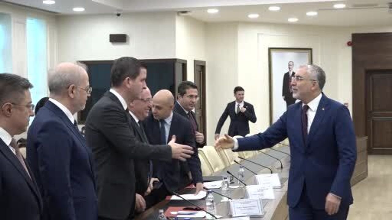 Asgari Ücret Tespit Komisyonu yarın toplanıyor: Yeni yıl için asgari ücret görüşmeleri başlıyor