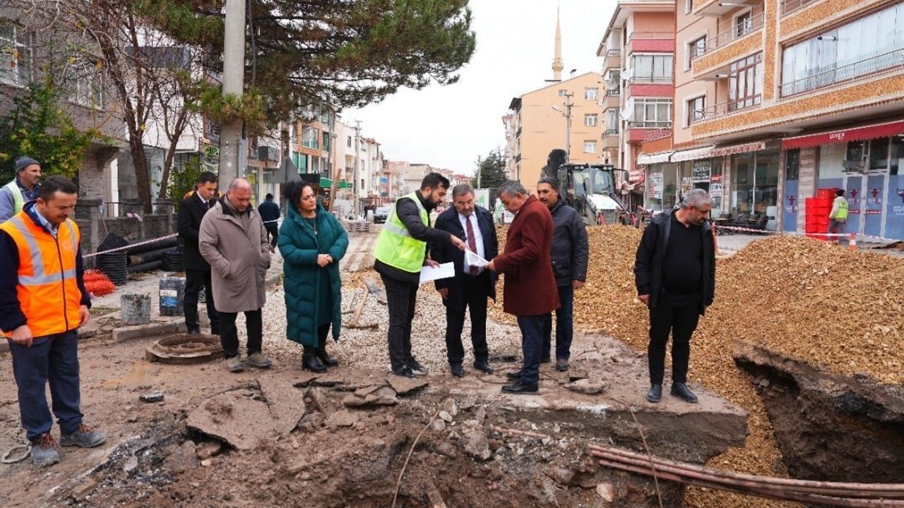 ASKİ ve Gölbaşı Belediyesi, Cemal Gürsel Caddesi altyapısını tamamen yeniliyor
