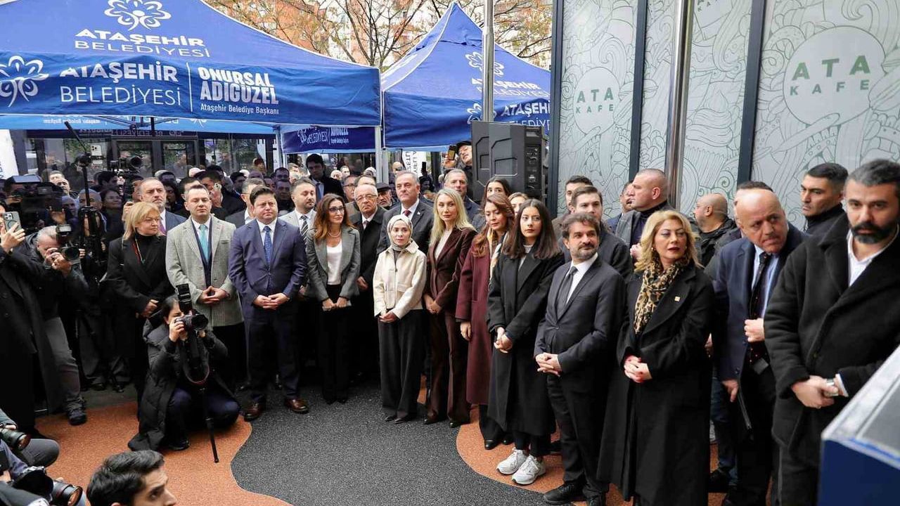 Ataşehir’de 4 yeni merkez açıldı: Eğitim, istihdam, sosyal yaşam ve muhtarlık hizmete girdi