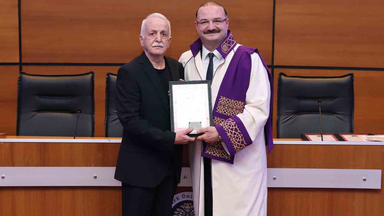 Atatürk Üniversitesinde 2024 Akademik Performans Ödül Töreni