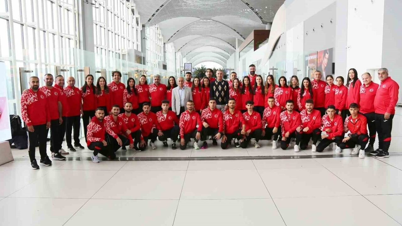 Atletizm Milli Takımı Avrupa Kros Şampiyonası için Lagoa'ya gitti