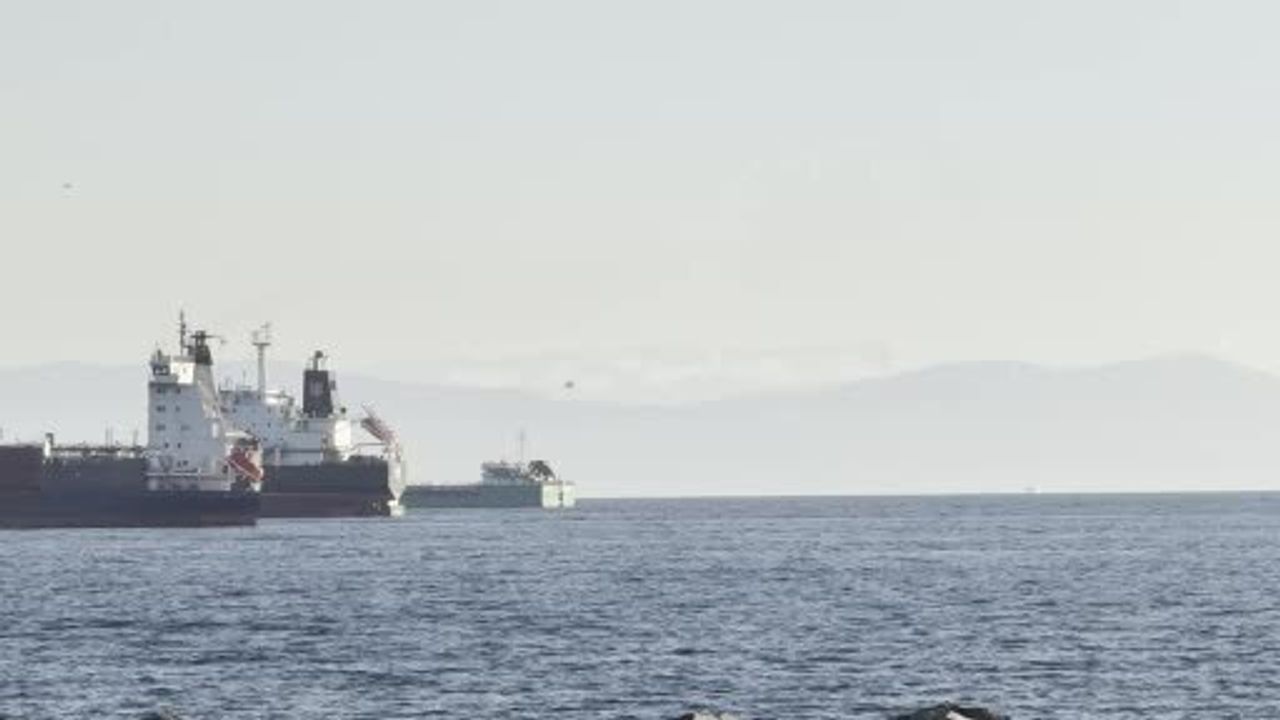 Avcılar'dan Görünen Bursa Uludağ'ın İlk Karla Kaplı Zirvesi