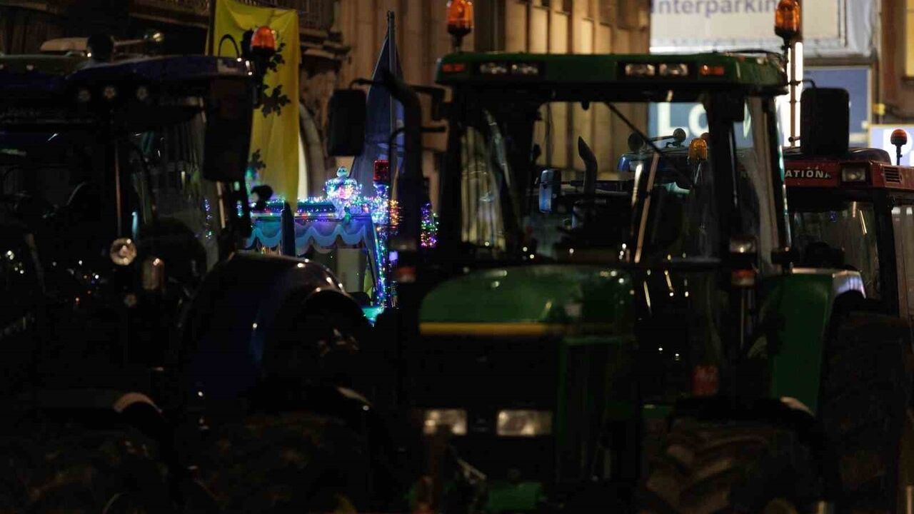 Avrupalı çiftçiler Brüksel'de traktörlü protesto düzenledi: Mercosur ve tarım politikaları hedefte