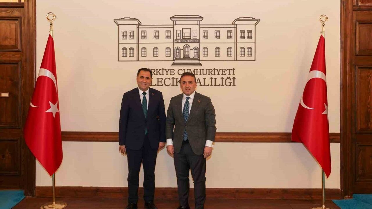 Aydın'a Atanan İl Müdürü İlkay Türkoğlu, Vali Faik Oktay Sözer'e Veda Ziyareti